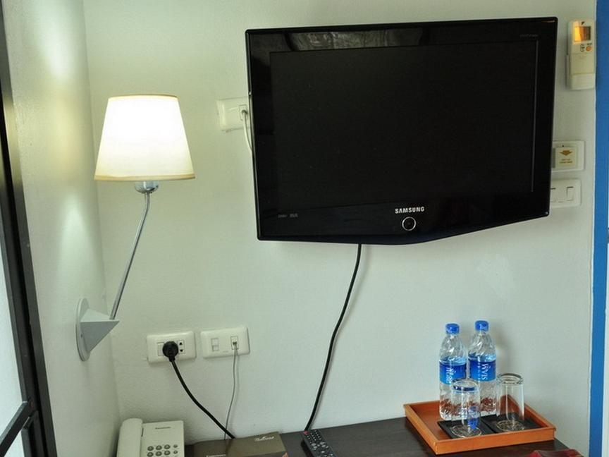 Hotel Hi Thewet à Bangkok Extérieur photo