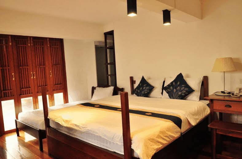 Hotel Hi Thewet à Bangkok Extérieur photo