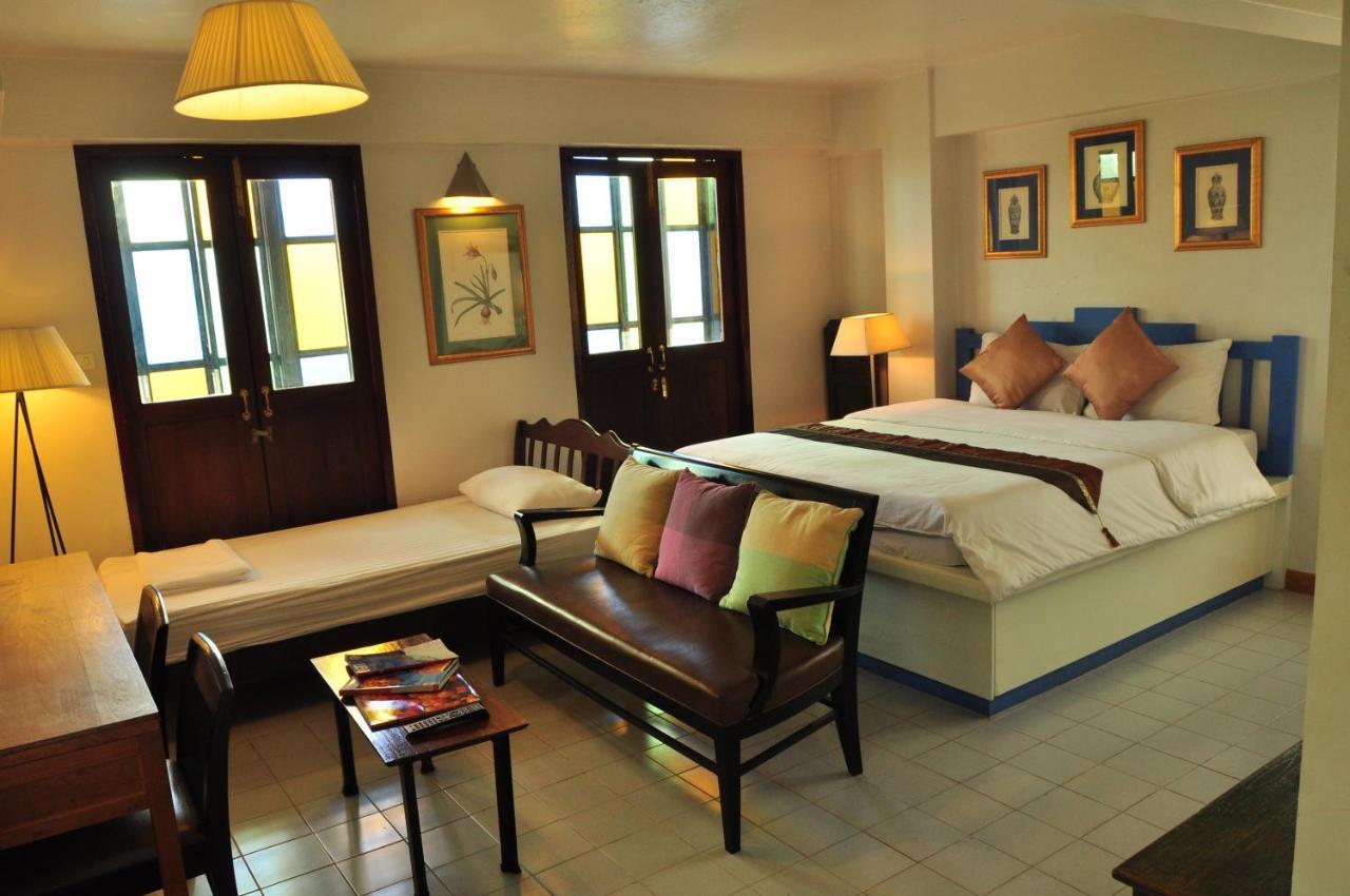 Hotel Hi Thewet à Bangkok Extérieur photo